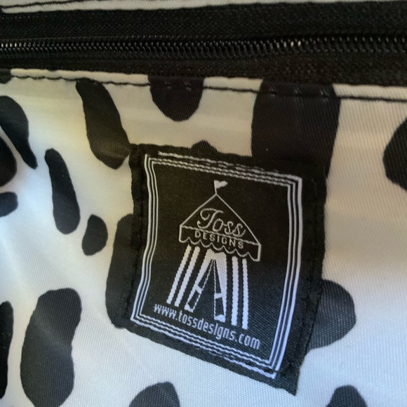 Toss Designs Sonoma Rolling Tote Bag - Picture 5 of 11